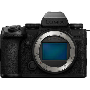 Panasonic Lumix DC-S5 IIX Mirrorless Digital Camera with 20-60mm F3.5-5.6 Lens (DC-S5M2XK)